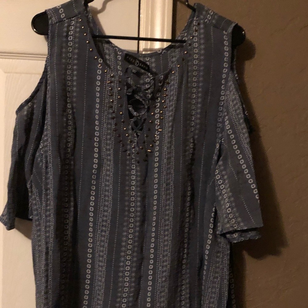 Fred Davis cold shoulder top